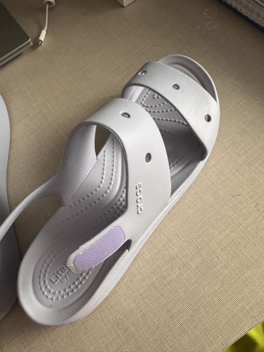 Сандалі Crocs нові