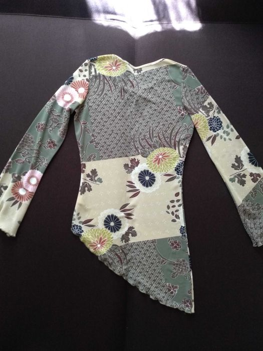 Piękna letnia tunika z długim rękawem asymetryczny dół