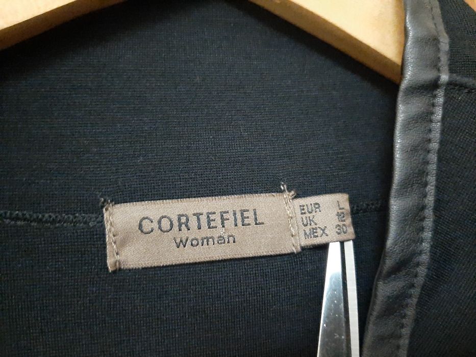 Casaco preto 3/4 do Cortefiel. NOVO.
