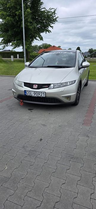 Honda Civic Honda Civic 8 Ufo Executive Navi 2009r 1.8 i-vtec 140KM