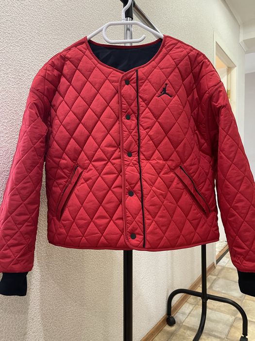 Двусторонний женский бомбер р.S