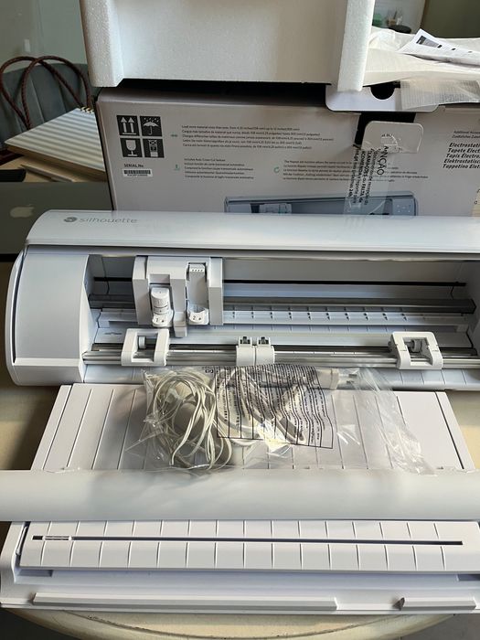 Plotter de Corte Silhouette Cameo 5 Branca