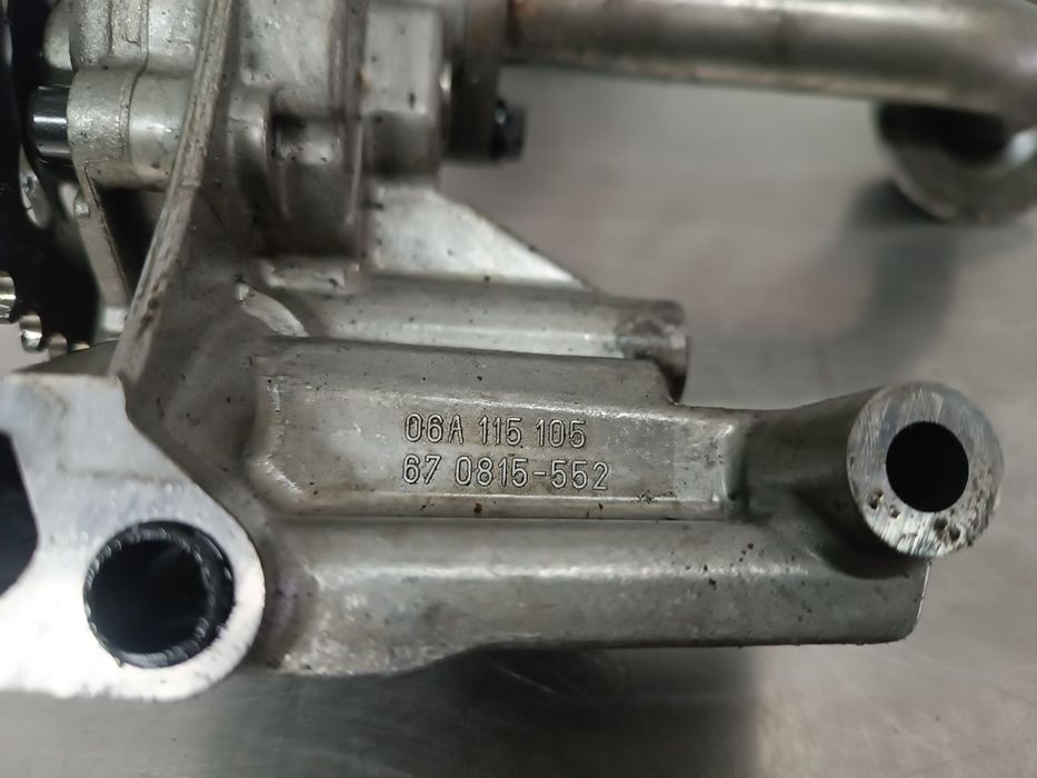 Bomba de Óleo AUDI A3 - 06A115105