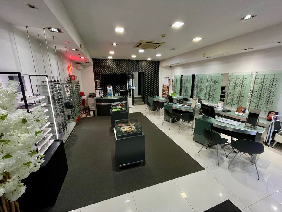 Mobiliário de Óptica para VENDA