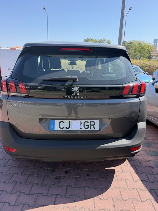 Peugeot 5008 1.5 blue HDI
