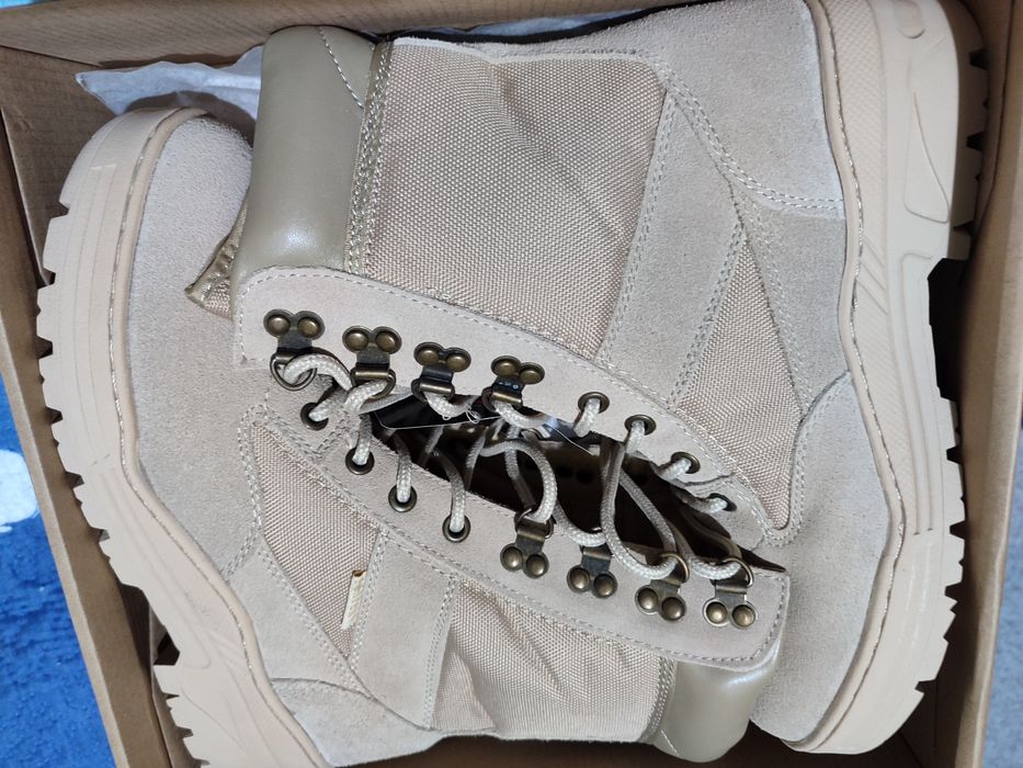 Botas militares novas