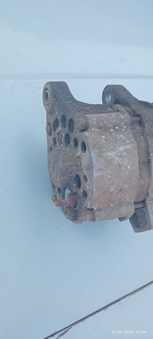 Продаю генератор на ваз классика