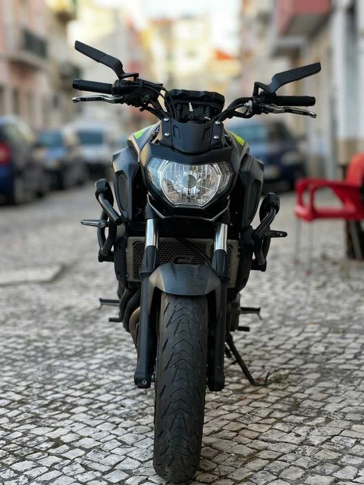 Yamaha MT-07 35kW Night Fluo - 2018