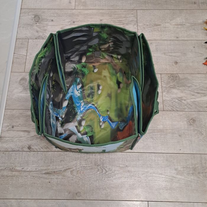 Dinozaury figurki