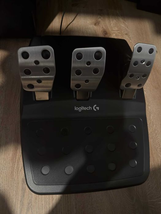 Kierownica Logitech G29 (PS3,4,5-PC) + Shifter