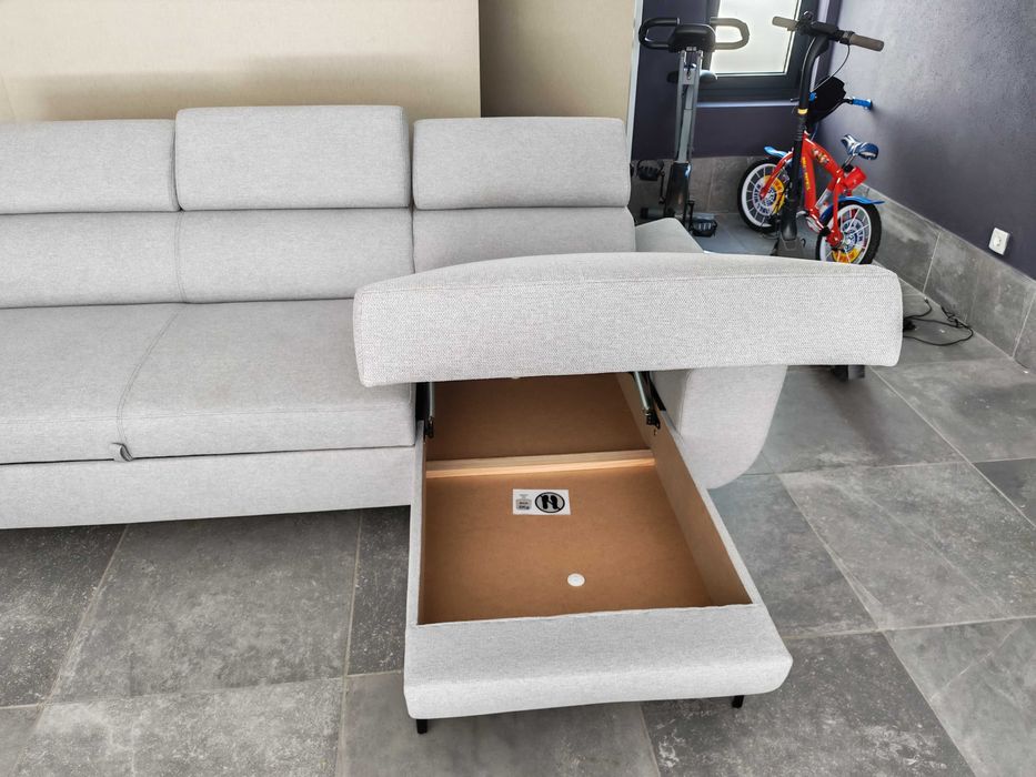 Sofá cama cinzento