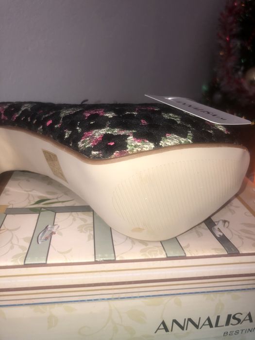 Sapatos de salto alto