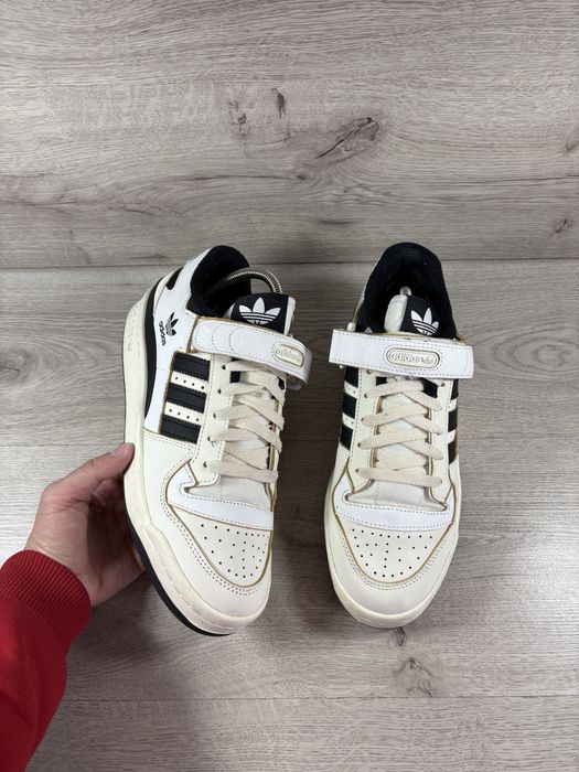 Adidas Forum жіночі кросівки 41 розмір оригінал шкіра