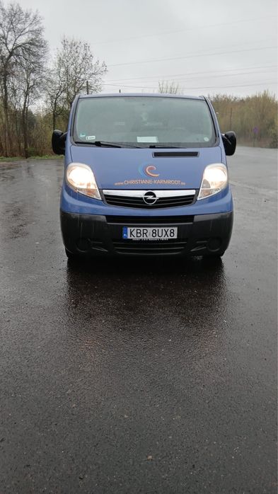 Opel vivaro 2.0.   .