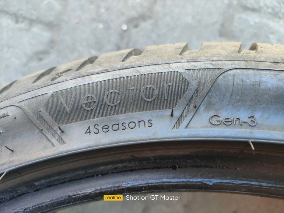 Goodyear Vector 4Seasons GEN 3 225/40/18