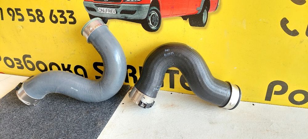 Патрубок інтеркулера лівий правий 319-519 Sprinter W906 w907 om642