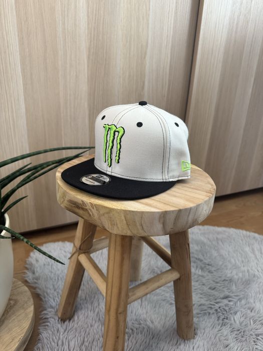 Czapka z daszkiem Monster New Era czarno biała 9Fifty