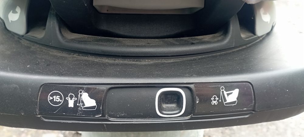Автокрісло 0+ AxissFix