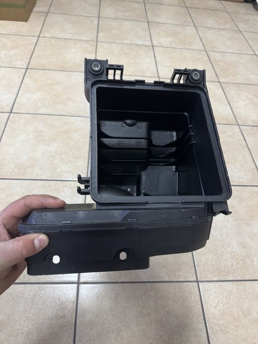 Корпус повітряного фільтра Elantra CN7