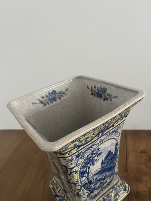 Jarra em louça para decoraçao