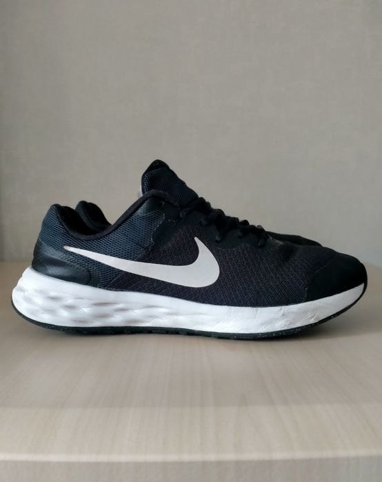 Кросівки кеди кроссовки Nike Revolution 6