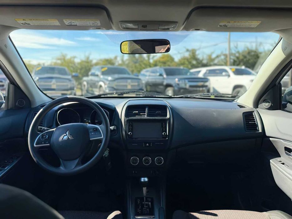 Mitsubishi Outlander      2018