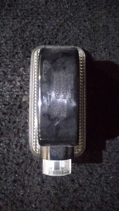 Luzes De Matricula Toyota Avensis (_T25_)