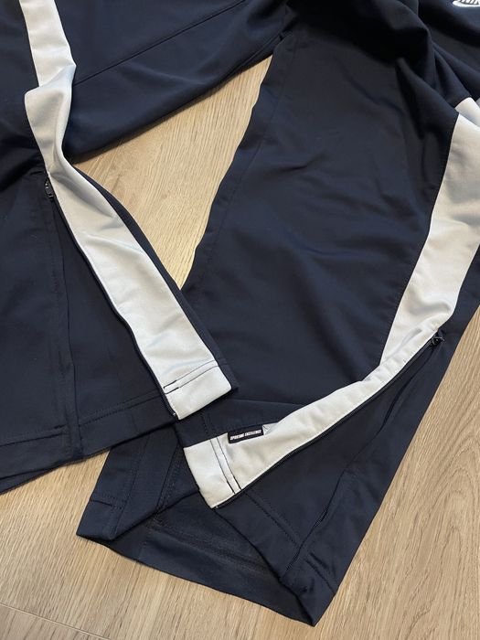 Спортивні штани Nike