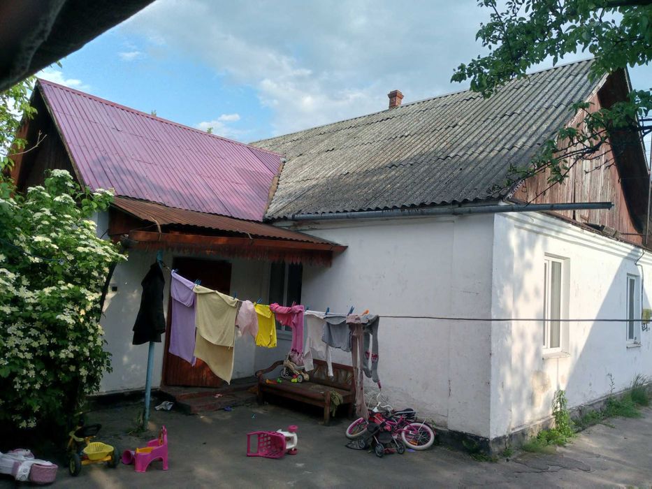 Продам цегляний будинок