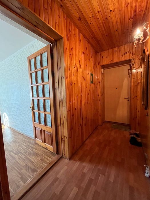 Продаю 2 комнатную квартиру, Херсонское Ш, Строителей   ID-146022