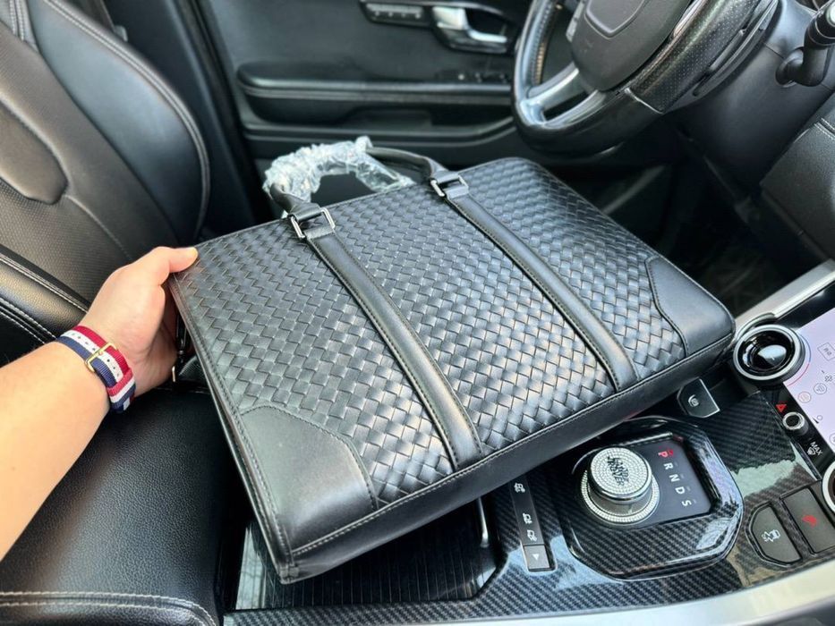 Мужская кожаная сумка для документов bottega veneta сумка для ноутбука
