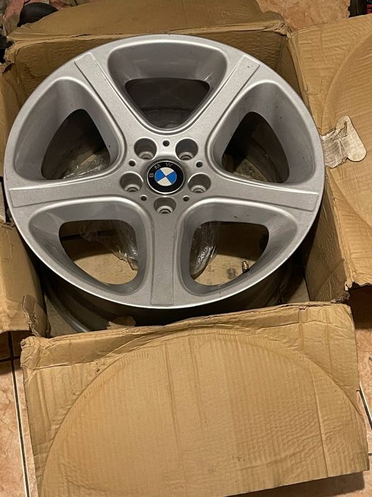 Диски на BMW X5 разноширокие