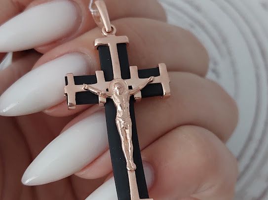 Хрестик срібний з каучуком та розп'яттям позолочений