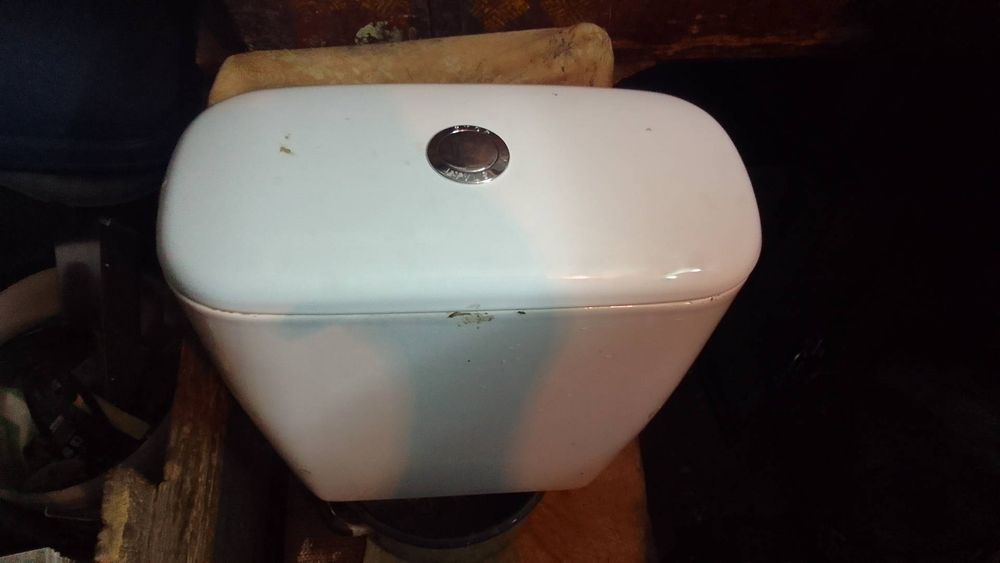 Pokrywy  spłuczki 38 18 37 16 12 i 35,5 spłuczki na 17