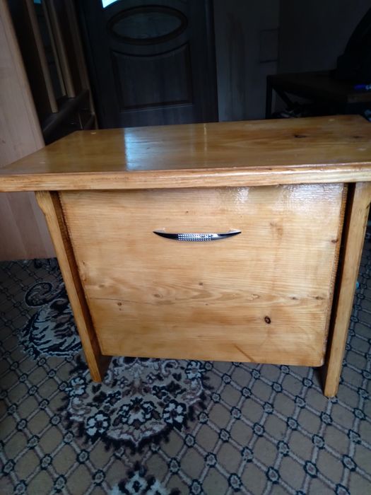 Банкетка дерев'яна