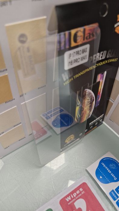 Hartowane szkło HARD 2.5D do Iphone 16 Pro Max / 17 Pro Max (mocniejsz