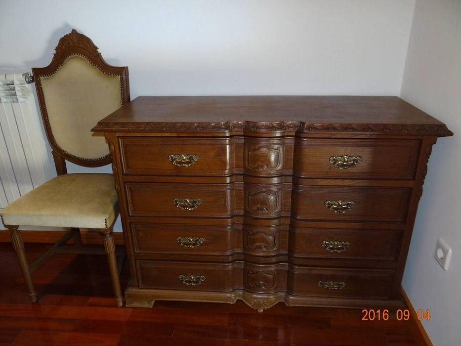 Mobília de quarto em muito bom estado