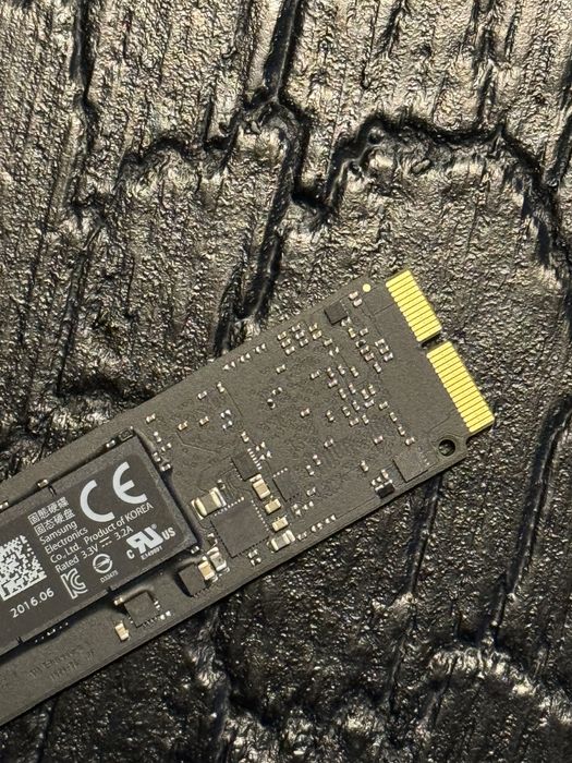 Dysk SSD 256GB do laptopów Apple, oryginalny, sprawny, wysyłka!