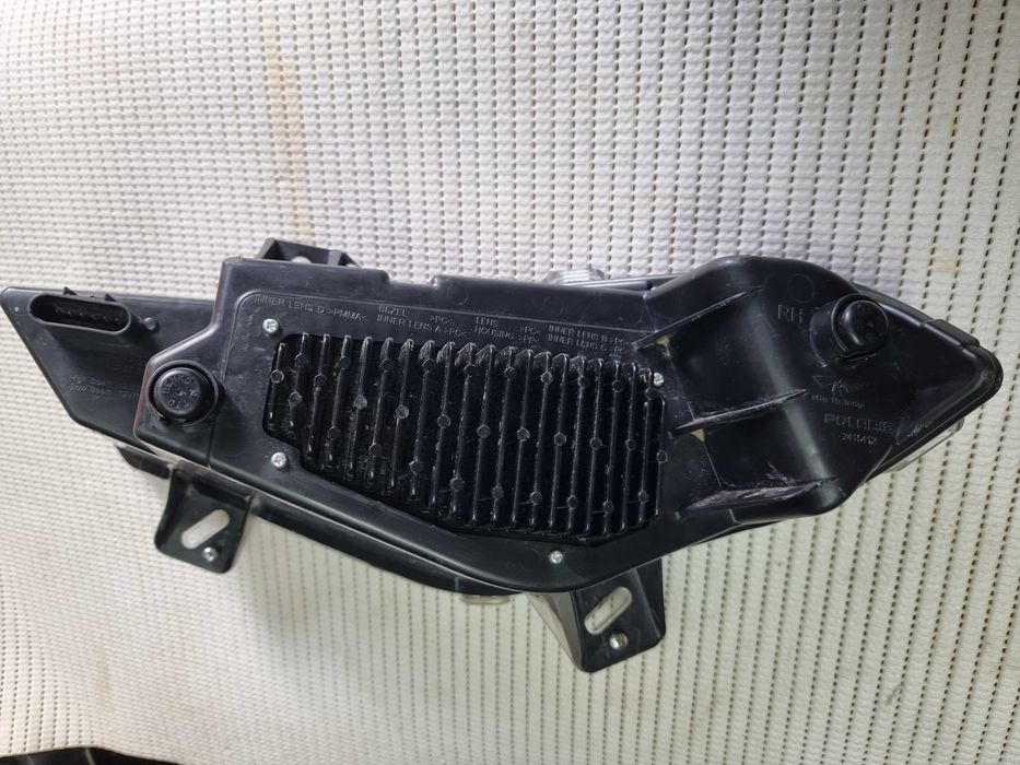 Polaris RANGER - lampa prawy prawa przód LED 2021 do 2023 - używka
