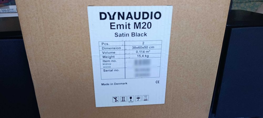 Dynaudio Emit M20 Satin Black - Par de colunas Hi-Fi, em excelente estado de conservação
