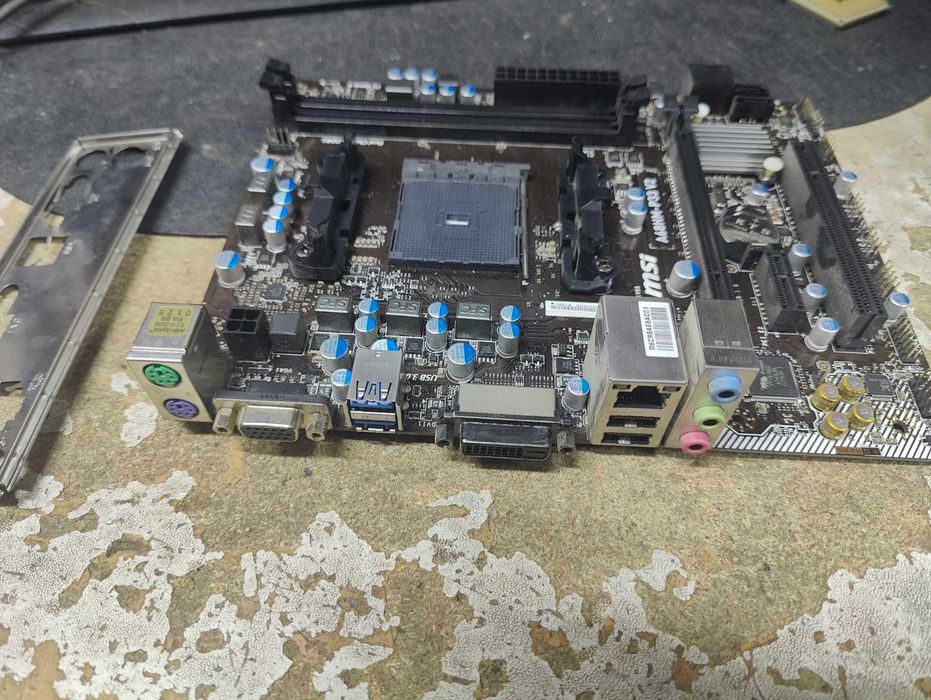 Материнская плата MSI A68HM-P33 V2 sFM2+, AMD A68H, PCI-Ex16