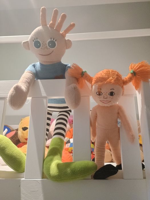 Dwie lalki Pippi i Kai