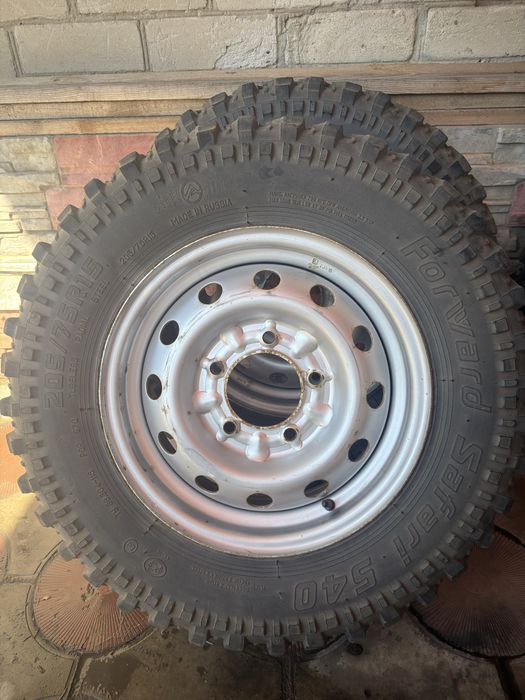 Грязевые колеса Forward Safari 540 205/75 R15