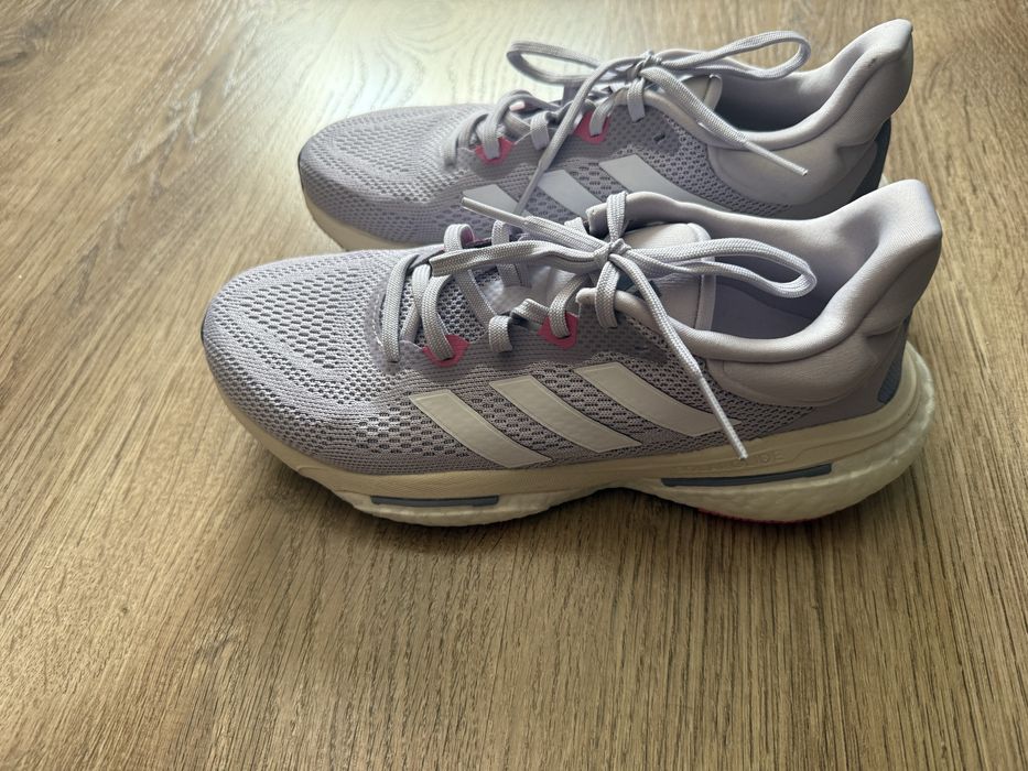 Жіночі бігові кросівки adidas solarglide 6  39 1/3