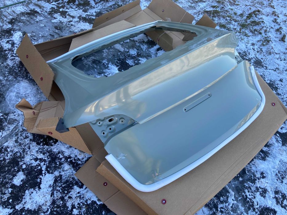 Крышка багажника (Ляда) Tesla Model Y 1493410-EC-A