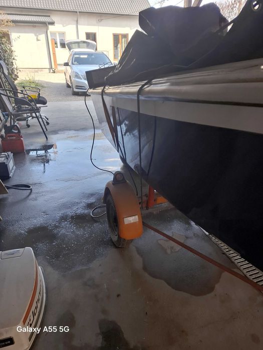 Motorówka sprzedam.