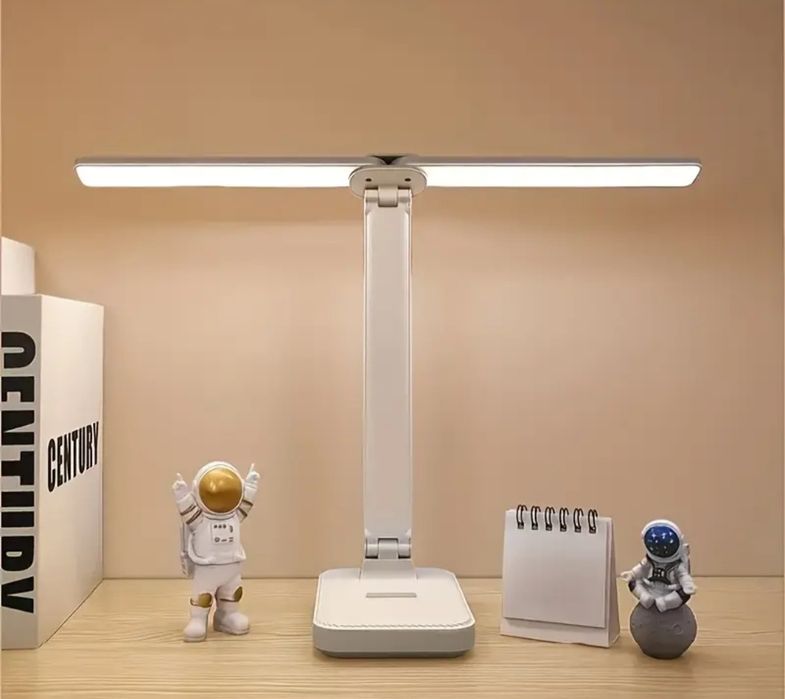 Акумуляторна  настільна  лед  лампа для навчання