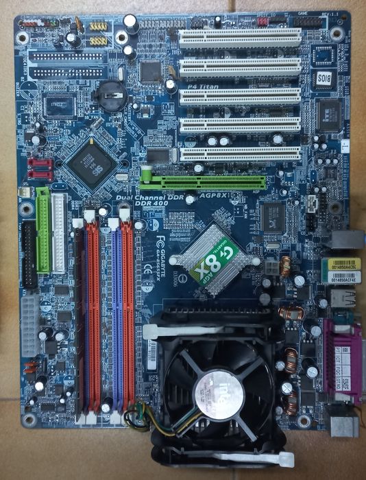 Motherboard with Pentium or Celeron 4, 3, and 264551468763394122