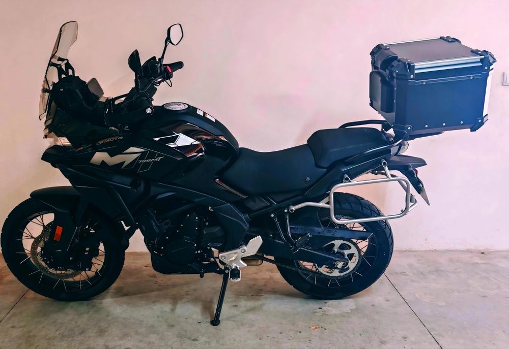 CFMoto 700 MT, 846km, novo