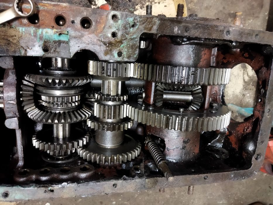 Коробка т-25 КПП